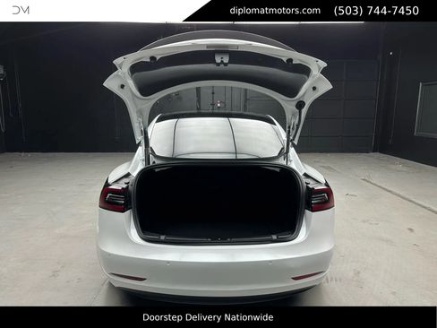Used 2021 Tesla Model 3 Performance image 38
