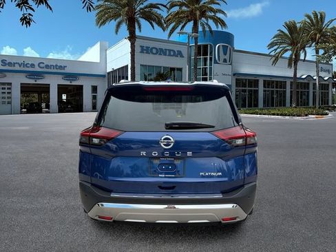 Used 2021 Nissan Rogue Platinum FWD image 7