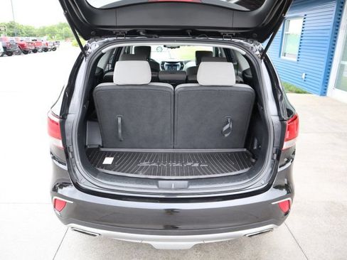 Used 2019 Hyundai Santa Fe XL SE w/ Cargo Package AWD/4WD image 16