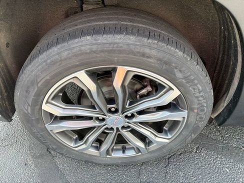 Used 2020 GMC Terrain Denali w/ Denali Premium Package AWD/4WD image 28