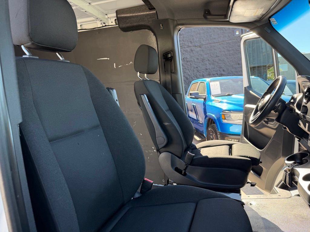 Used 2019 Mercedes-Benz Sprinter 144 image 43
