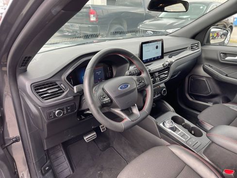 Used 2024 Ford Escape ST-Line image 11