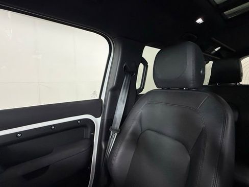 Used 2023 Land Rover Defender 110 S AWD/4WD image 20