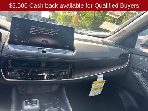 New 2026 Nissan Rogue Platinum AWD/4WD image 15