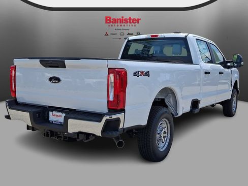 New 2026 Ford F250 XL w/ XL Chrome Package AWD/4WD image 3