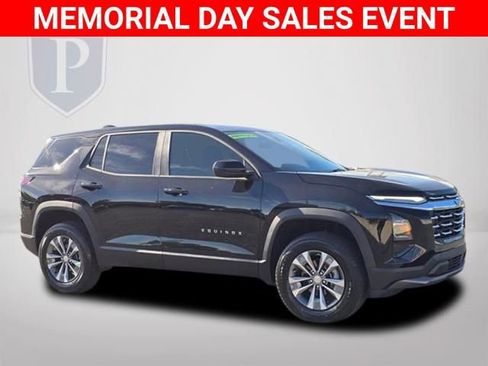 New 2026 Chevrolet Equinox LT w/ Convenience Package II FWD image 2