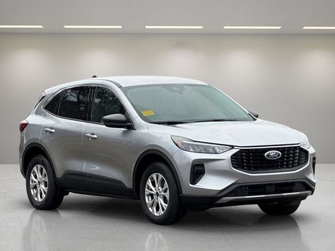 Used 2024 Ford Escape Active image 1