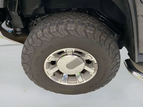 Used 2008 HUMMER H2 Luxury image 18