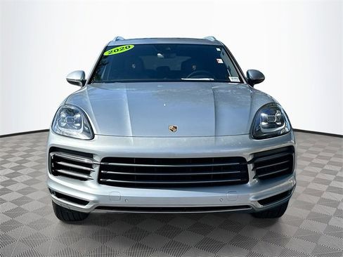 Used 2020 Porsche Cayenne image 2