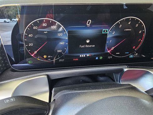 Used 2025 Mercedes-Benz GLB 250 image 23