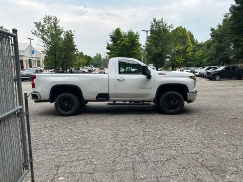 Used 2022 Chevrolet Silverado 3500 LT w/ Convenience Package AWD/4WD image 5