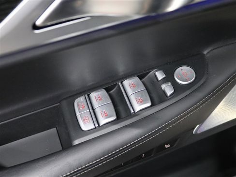 Used 2019 BMW 750i xDrive w/ Executive Package image 40