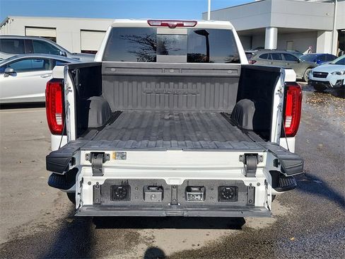 Used 2023 GMC Sierra 1500 Denali Ultimate image 8