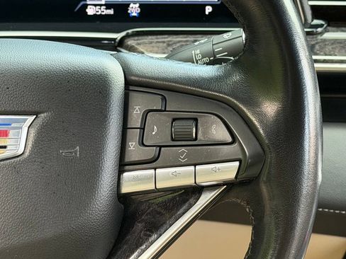Used 2022 Cadillac Escalade Premium Luxury w/ Performance Package AWD/4WD image 47
