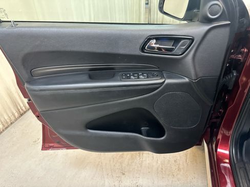 Used 2022 Dodge Durango SXT w/ Anodized Platinum Package AWD/4WD image 27