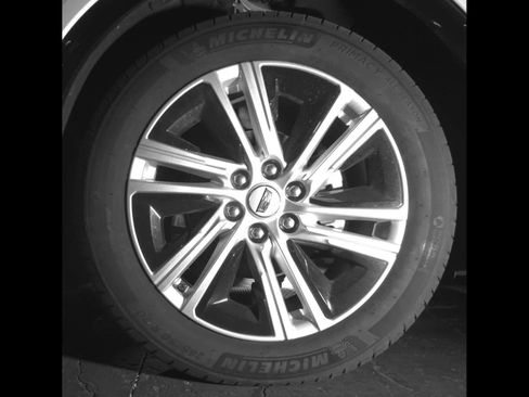 Used 2024 Cadillac Lyriq Tech AWD/4WD image 10