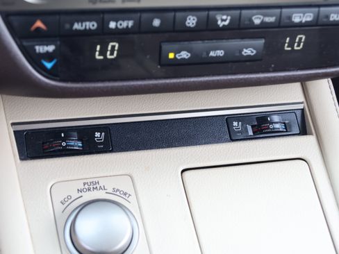 Used 2017 Lexus ES 350 w/ Premium Package FWD image 28