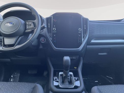 Used 2025 Subaru Forester Premium AWD/4WD image 27