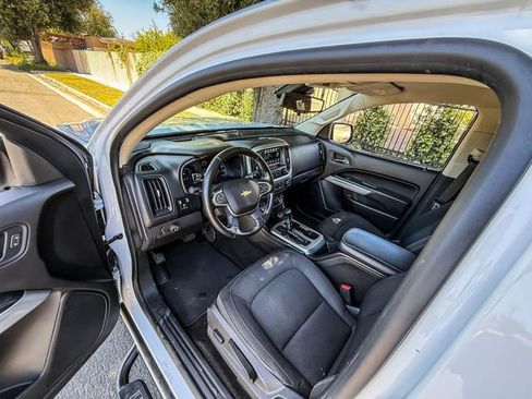Used 2018 Chevrolet Colorado LT w/ Redline Special Edition RWD image 5