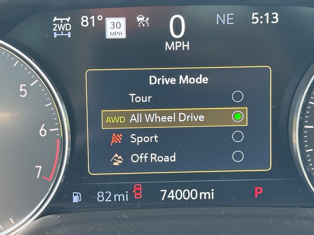 Used 2021 Buick Envision Avenir w/ Technology Package II AWD/4WD image 44