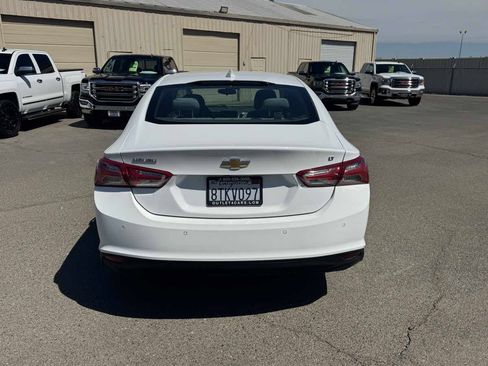 Used 2021 Chevrolet Malibu LT FWD image 8