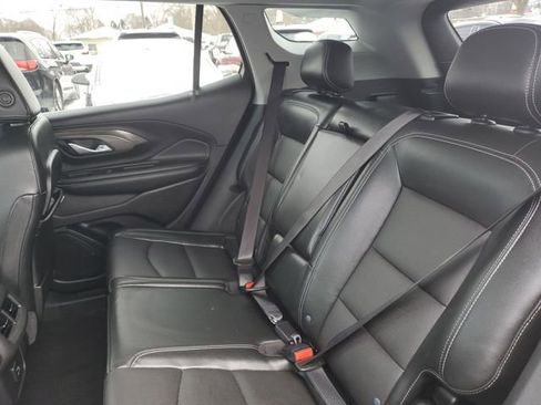 Certified 2023 GMC Terrain SLT image 31