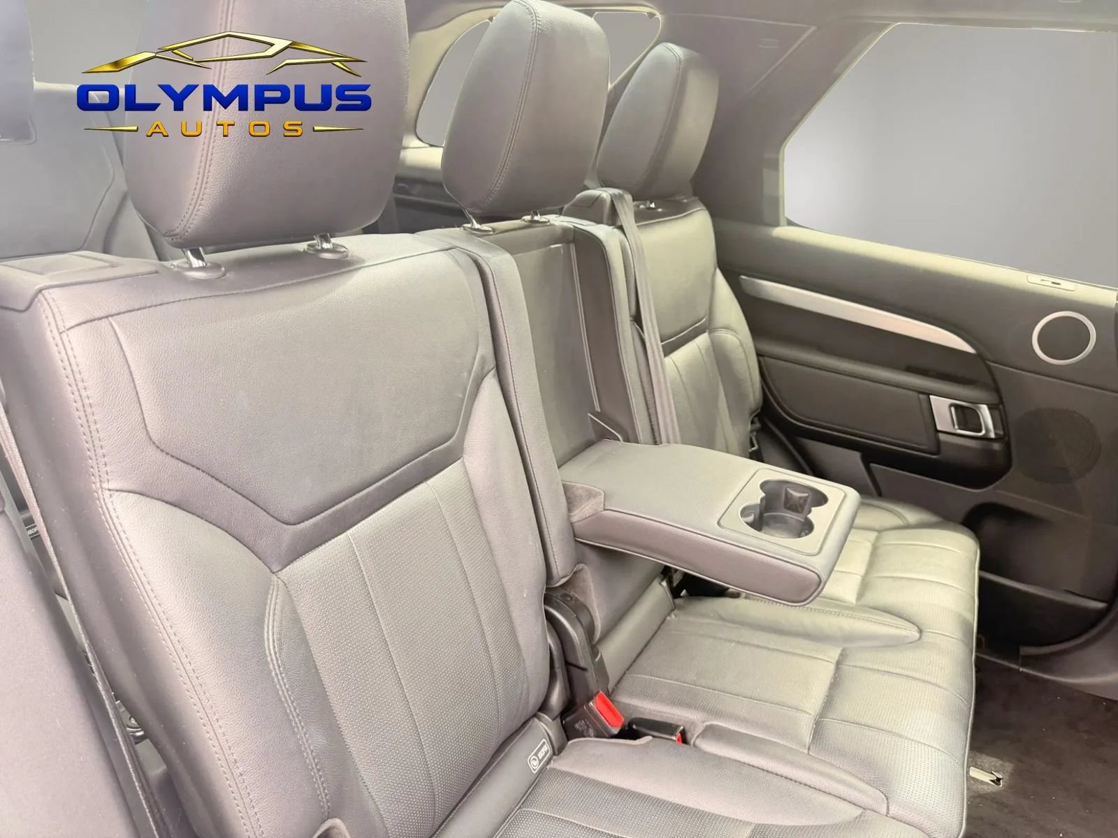 Used 2020 Land Rover Discovery Landmark AWD/4WD image 24