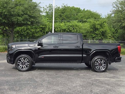 Certified 2025 GMC Sierra 1500 AT4 w/ AT4 Premium Package AWD/4WD image 4