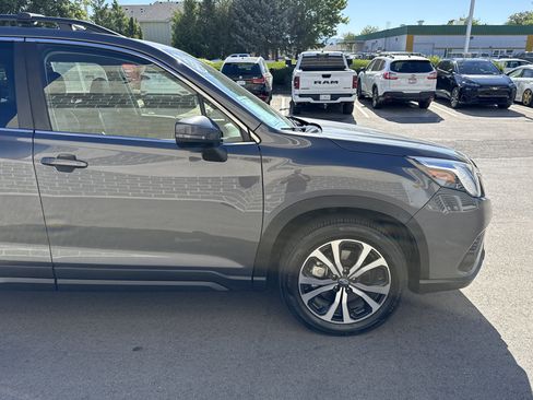 Certified 2023 Subaru Forester Limited AWD/4WD image 8