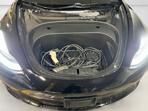 Used 2020 Tesla Model 3 image 31