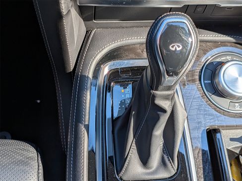 Used 2024 INFINITI QX80 Sensory image 26