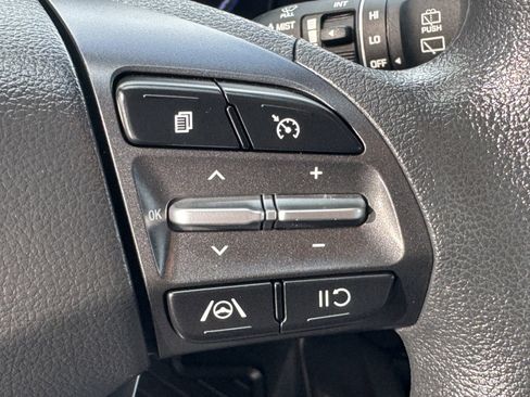 Used 2023 Hyundai Kona SEL FWD image 23