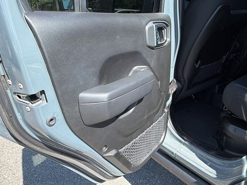 Used 2025 Jeep Wrangler Unlimited Rubicon 4xe w/ Safety Group AWD/4WD image 22