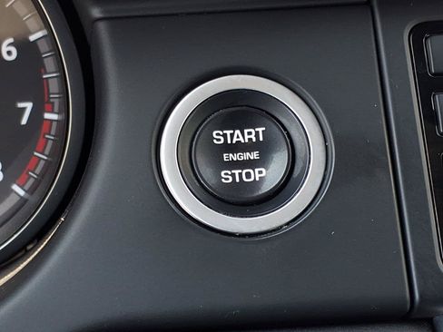 Used 2019 Land Rover Discovery Sport SE AWD/4WD image 23
