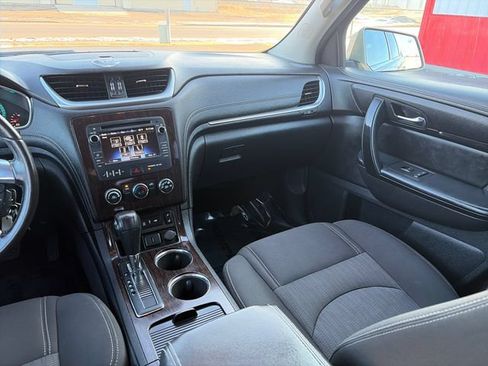 Used 2015 Chevrolet Traverse LT w/ Style and Technology Package AWD/4WD image 33