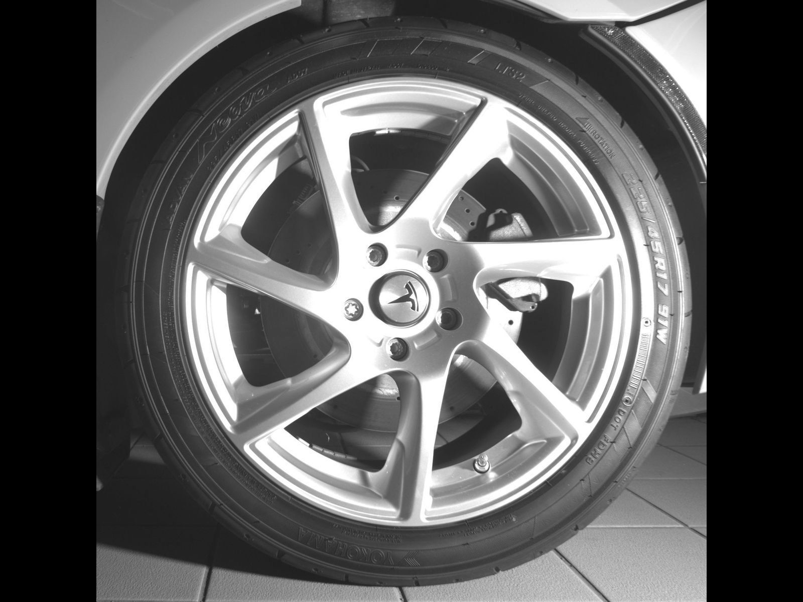 Used 2010 Tesla Roadster Sport RWD image 18