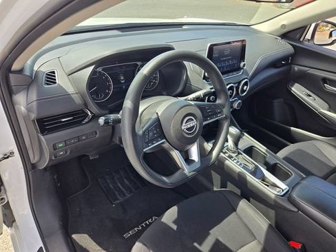 Used 2024 Nissan Sentra SV FWD image 8