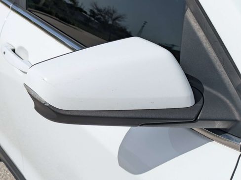 Used 2021 Chevrolet Equinox LT FWD image 12