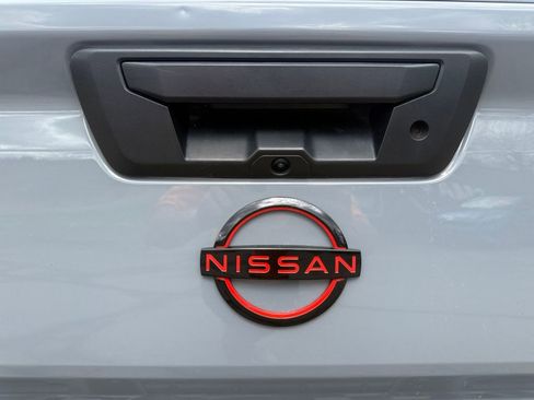 Used 2023 Nissan Frontier PRO-4X w/ Pro Convenience Package image 17