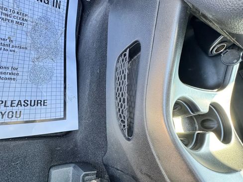 Used 2019 Dodge Journey Crossroad w/ Navigation Group image 21