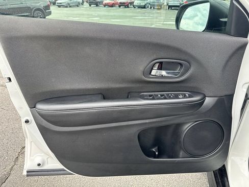 Certified 2022 Honda HR-V Sport image 30