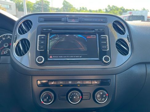 Used 2015 Volkswagen Tiguan S AWD/4WD image 19