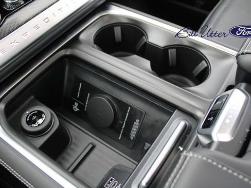 New 2027 Ford Expedition Max Platinum w/ Stealth Appearance Package RWD image 14