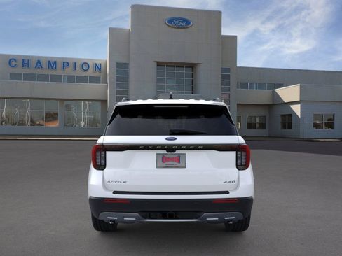 New 2025 Ford Explorer Active w/ Active Comfort Package image 5