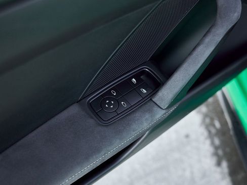 Used 2023 Porsche 911 GT3 image 30