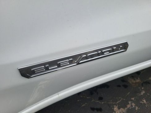 New 2026 GMC Sierra 1500 Elevation image 8