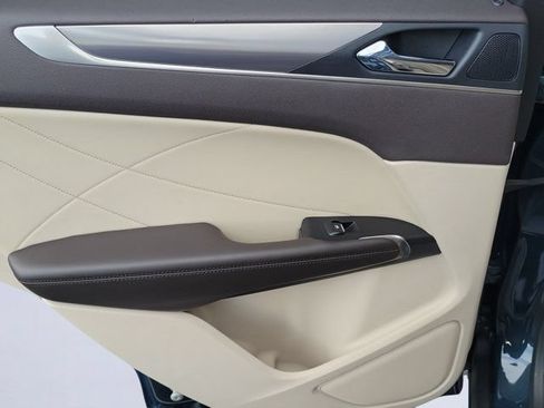 Used 2019 Lincoln MKC Premiere FWD image 10