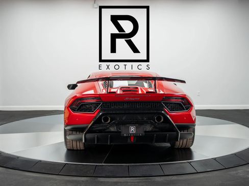 Used 2018 Lamborghini Huracan Performante image 9