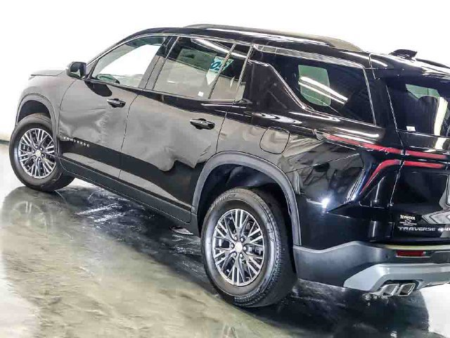 Certified 2026 Chevrolet Traverse LT AWD/4WD image 11
