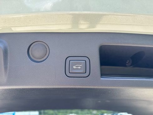 Used 2026 Chevrolet Equinox LT w/ Convenience Package II AWD/4WD image 12